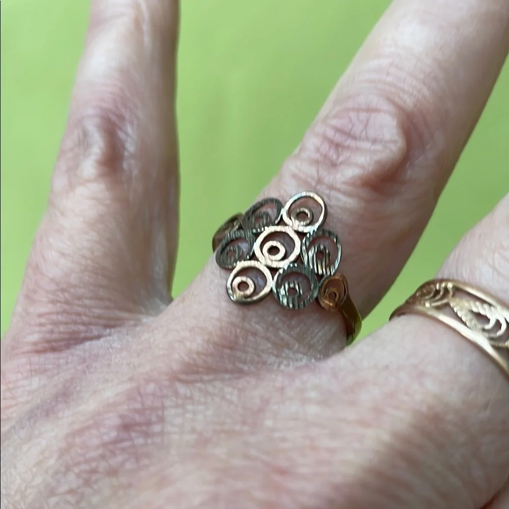 New Vintage Sterling silver Gold plated Ornate Dome Ring with Spiral Patterns